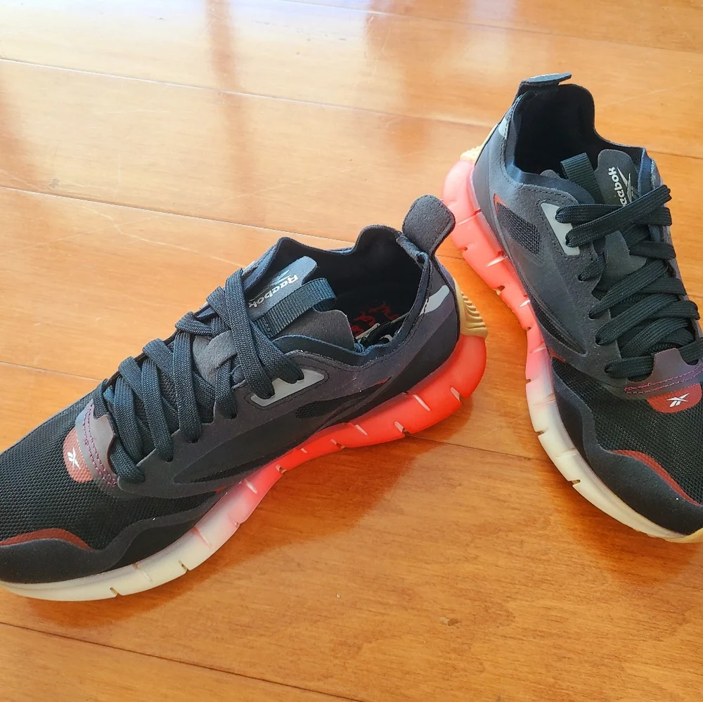 Women's Zig Kinetica Sneakers, 6.5